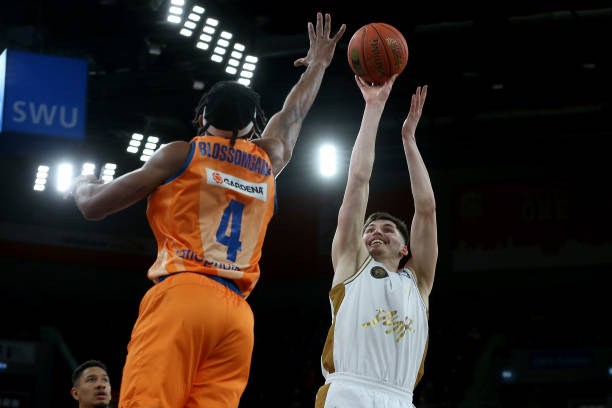 通过邀请全 通过邀请全